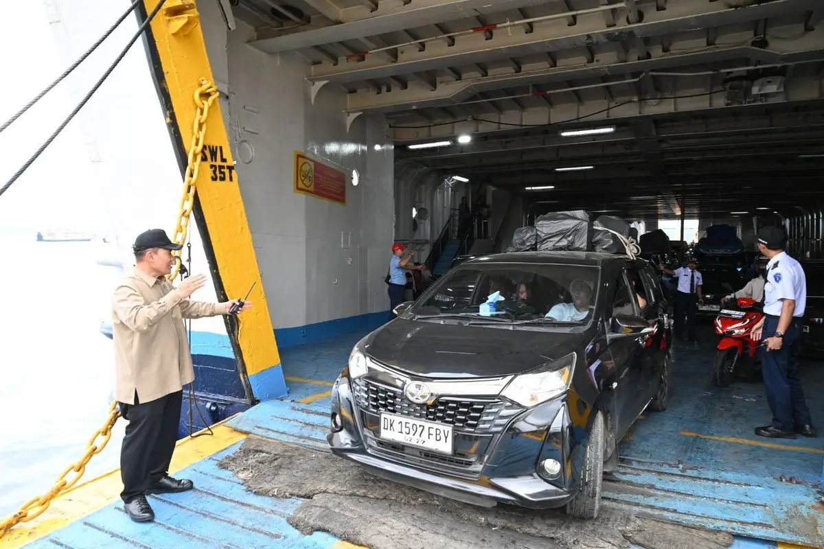 Kemenhub Terbitkan Aturan Penyeberangan Mobil Listrik di Kapal