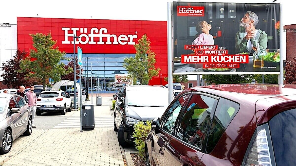 Höffner gewährt bis zu 46 Prozent Rabatt auf Möbel